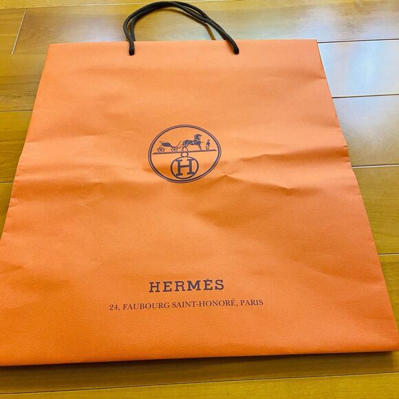 Hermes Paper Shopping Bag - large (18.5" x 16.5" x 6.75") [I] - Picture 3 of 5